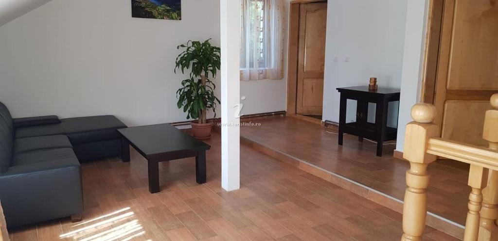 Casa Din Deal Apartment Poiana Marului  Bagian luar foto